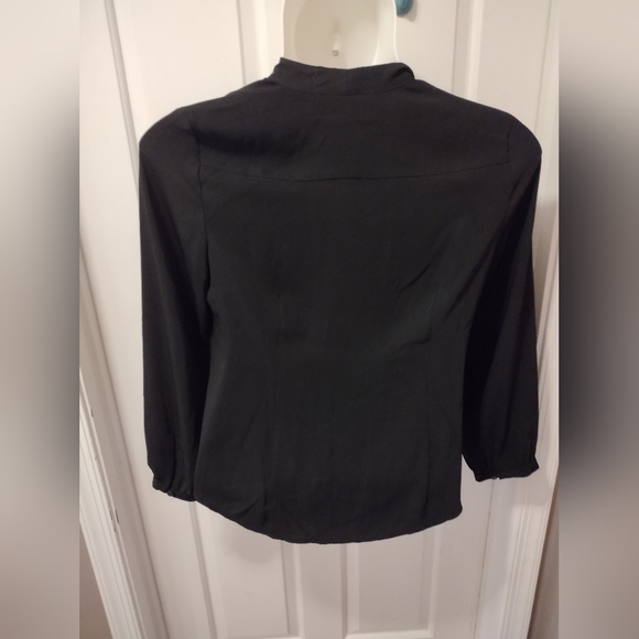 CHICO'S Black Long Sleeved Neck Tie Blouse Sz 1 NWOT - Picture 5 of 9